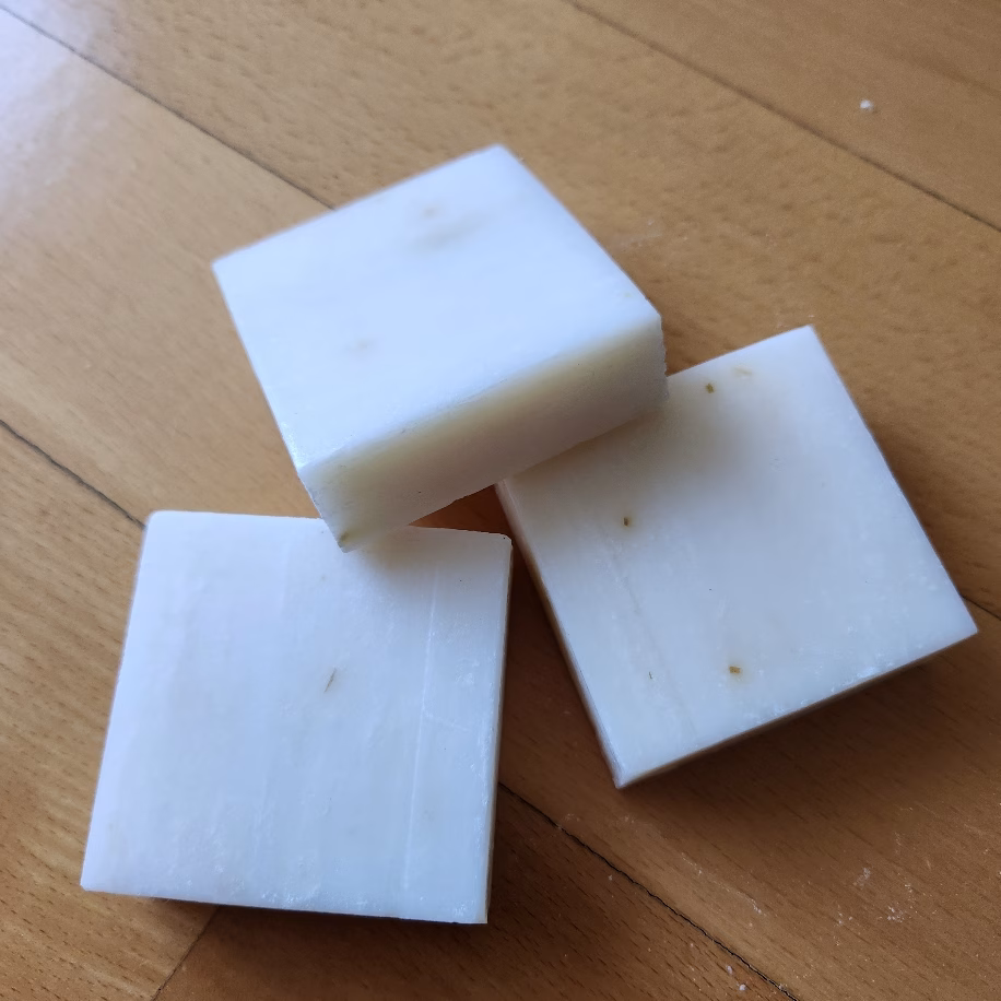 Kare Sabun (6,5cm) 1 adet Kare Sabun (6,5cm) 1 adet